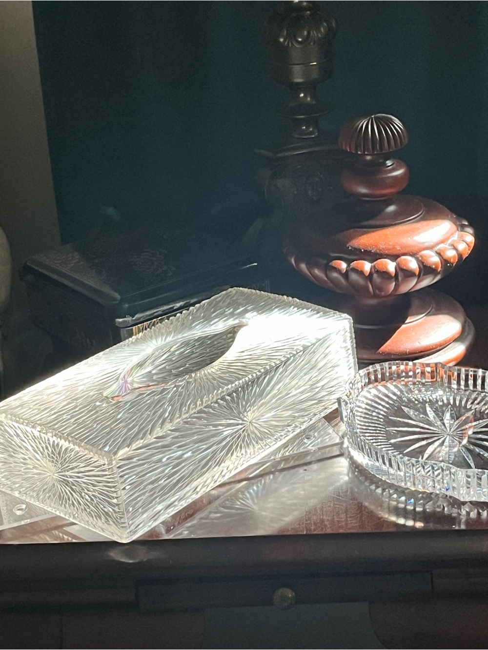 Vintage Celebrity Inc Clear Acrylic Lucite Iridescent Tissue Box Holder Made in